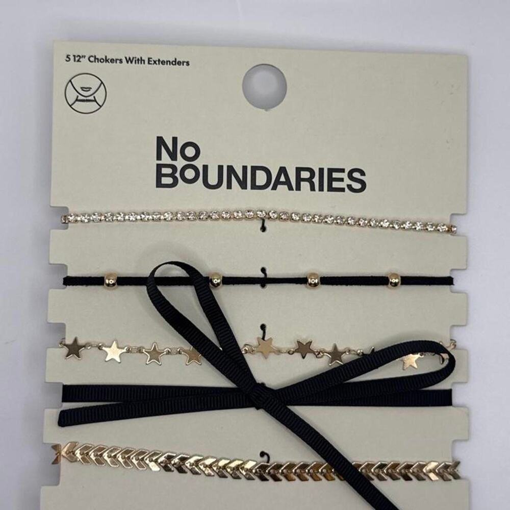 No boundaries Black Gold Chocker Set